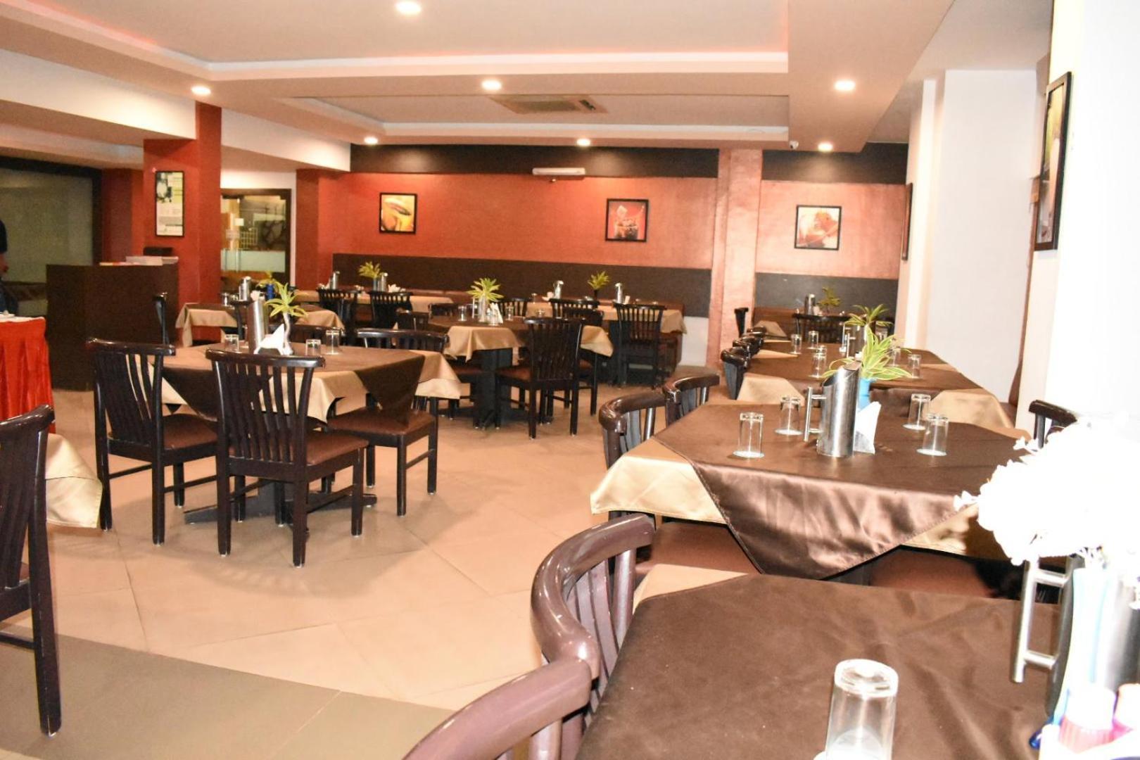 Goverdhan Greens Resort Dwarka L Hotels In Dwarka Luaran gambar