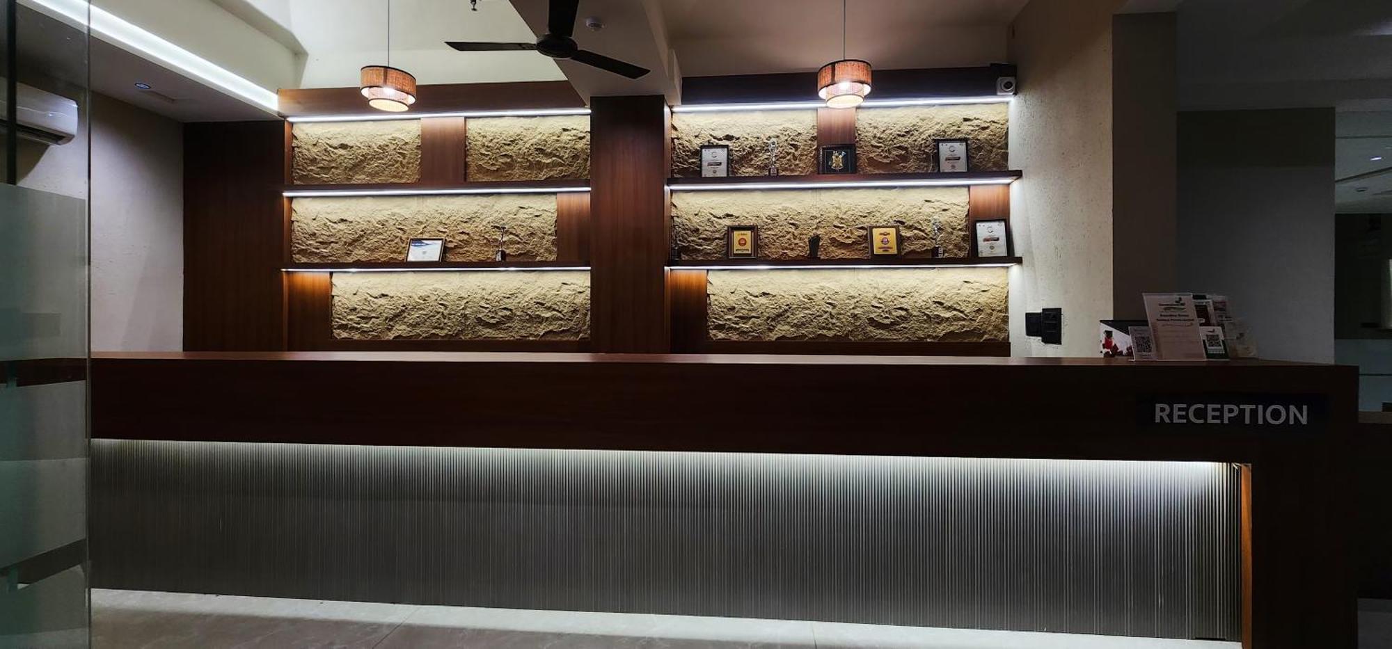 Goverdhan Greens Resort Dwarka L Hotels In Dwarka Luaran gambar