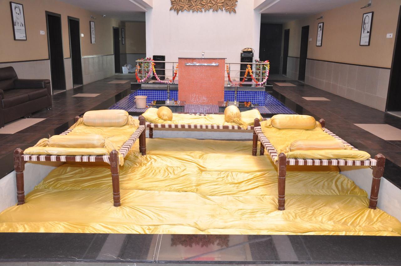 Goverdhan Greens Resort Dwarka L Hotels In Dwarka Luaran gambar