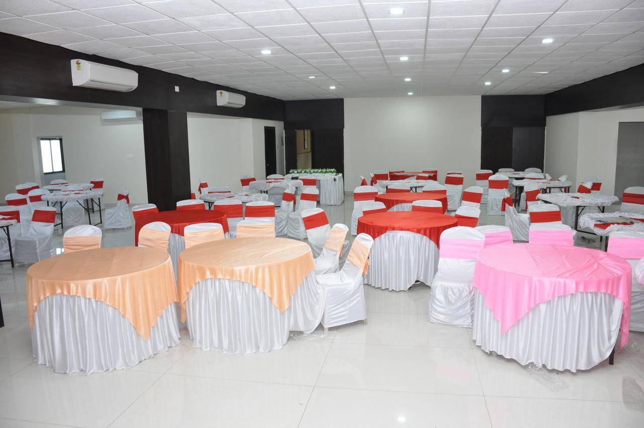 Goverdhan Greens Resort Dwarka L Hotels In Dwarka Luaran gambar