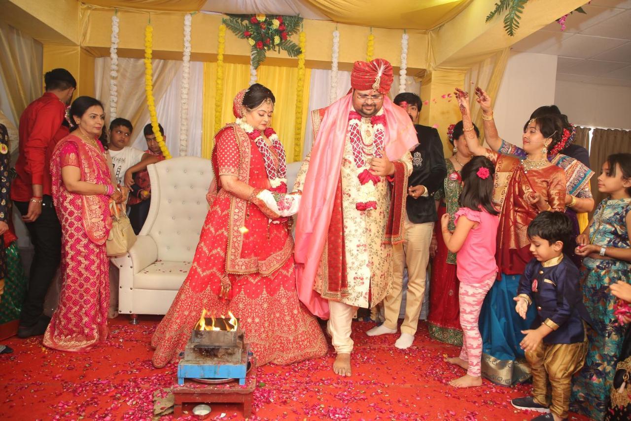 Goverdhan Greens Resort Dwarka L Hotels In Dwarka Luaran gambar