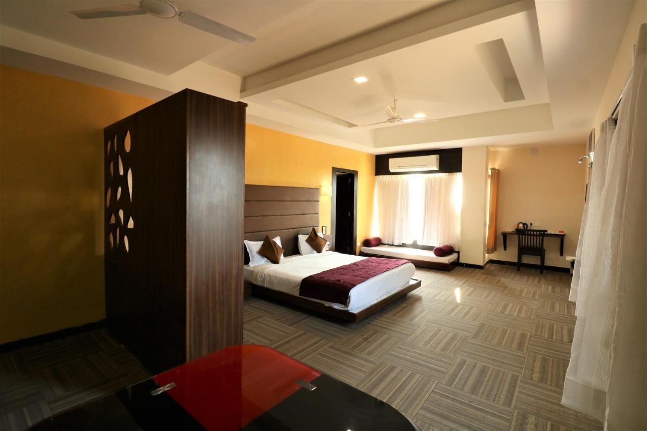 Goverdhan Greens Resort Dwarka L Hotels In Dwarka Luaran gambar