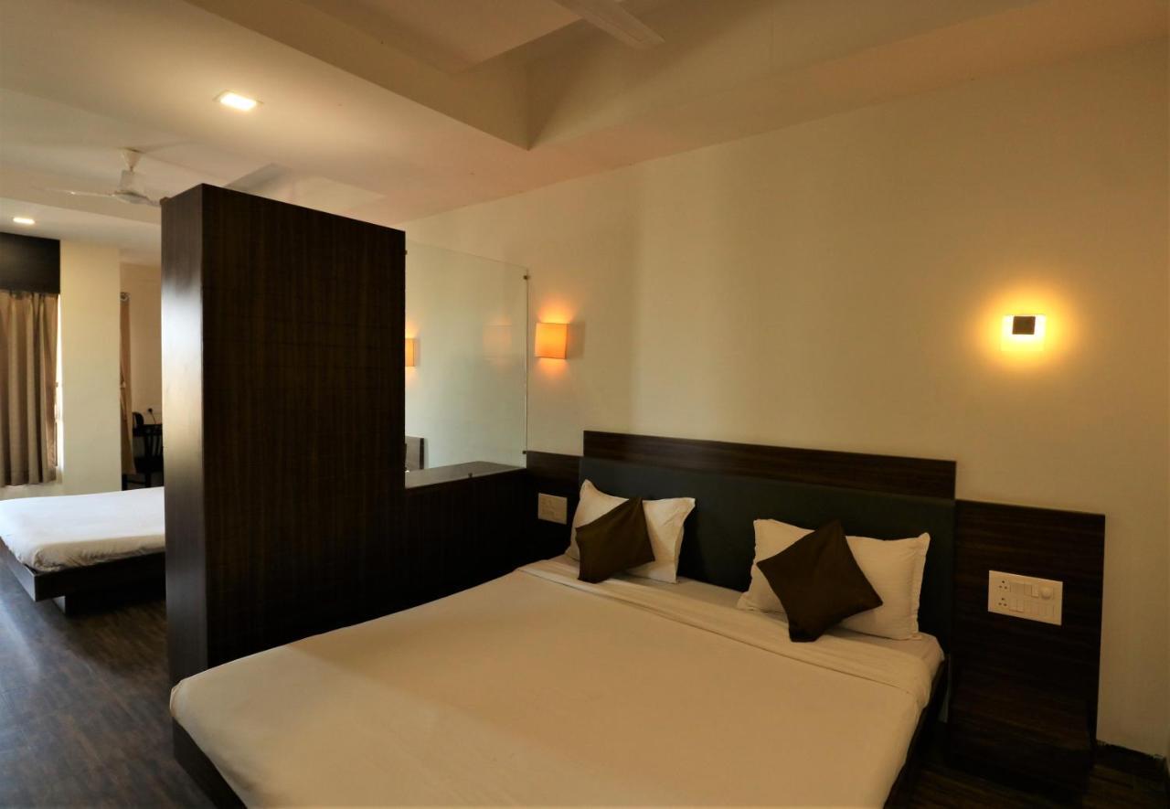 Goverdhan Greens Resort Dwarka L Hotels In Dwarka Luaran gambar