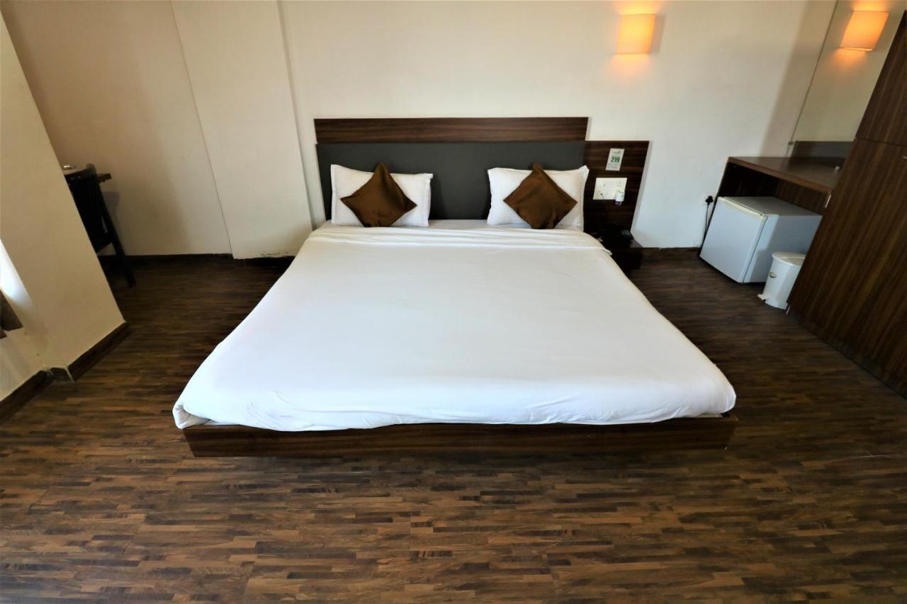 Goverdhan Greens Resort Dwarka L Hotels In Dwarka Luaran gambar