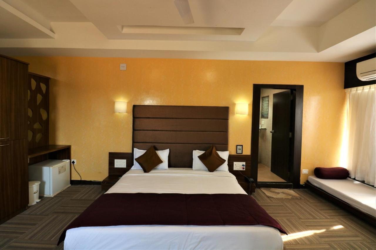 Goverdhan Greens Resort Dwarka L Hotels In Dwarka Luaran gambar